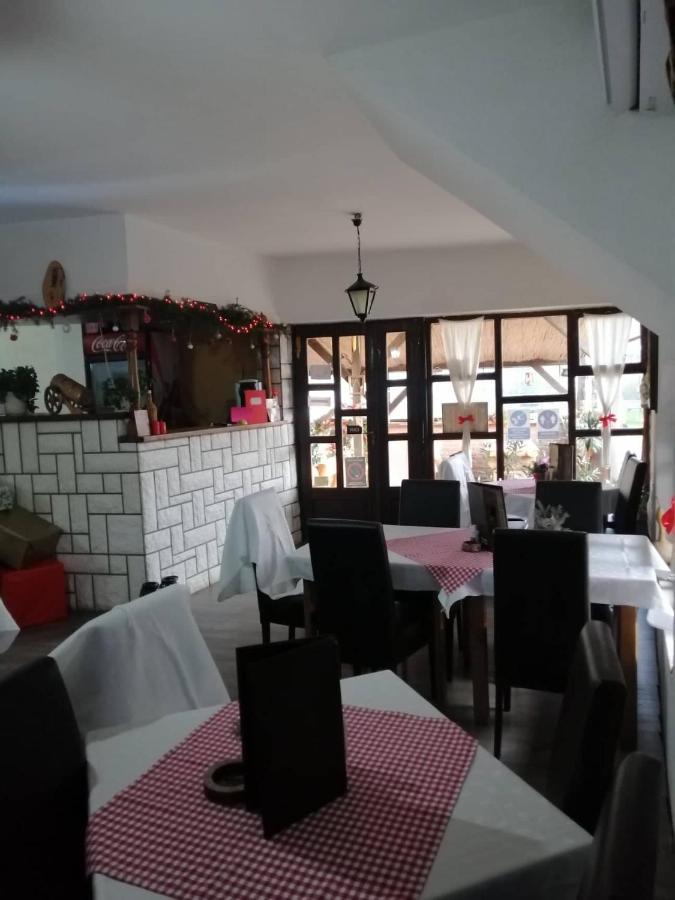 Bed and breakfast Restoran,,Vuk,, Trsic Extérieur photo